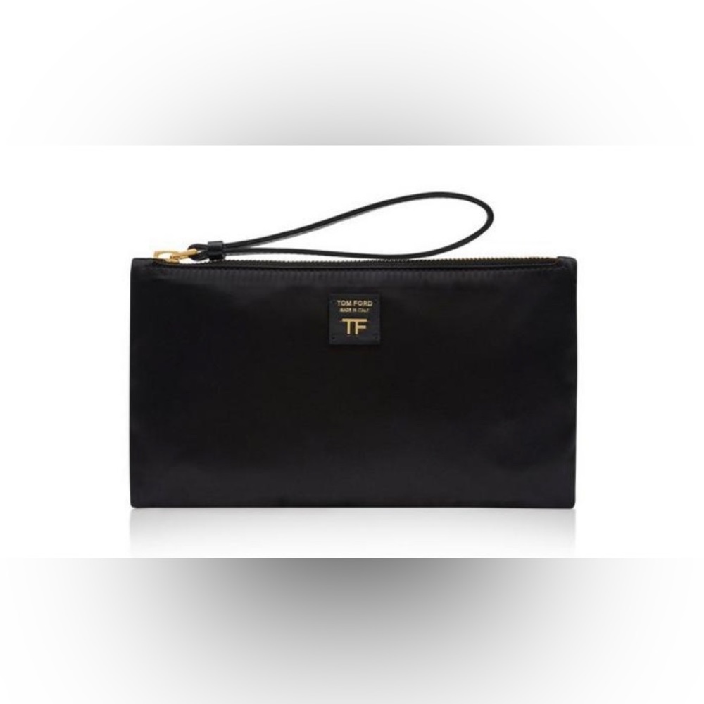 TOM FORD Small Flat Pouch a sleek accessory designed to keep your essentials.